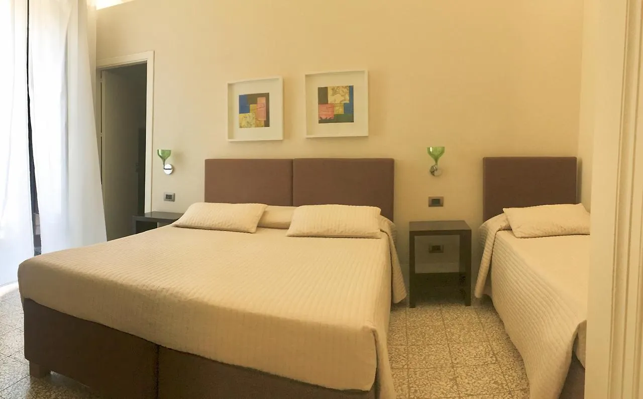 Sangiuliano114 B&B Κατάνια 3*,